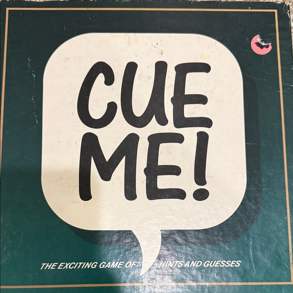 Cue Me! Board Game - Classic Green Edition